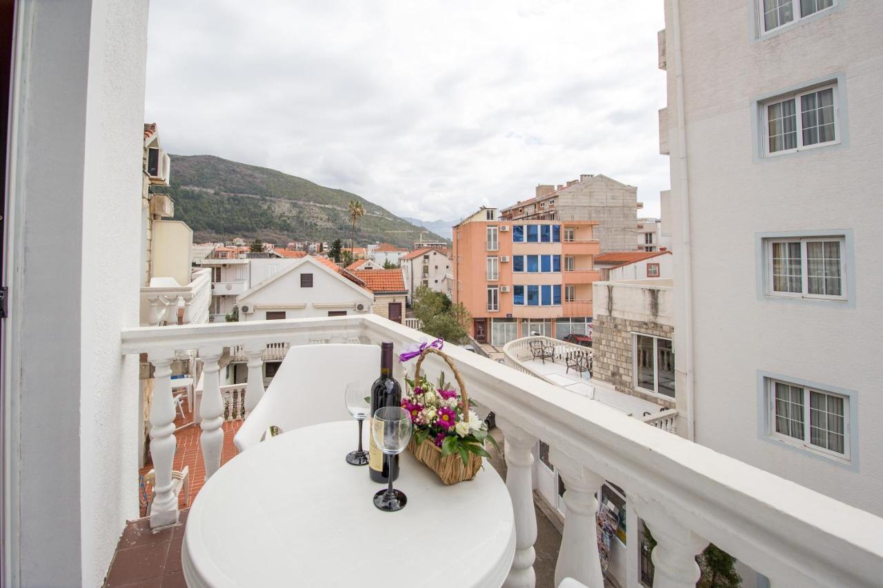 Apartments & Rooms Nikolic Budva Eksteriør billede