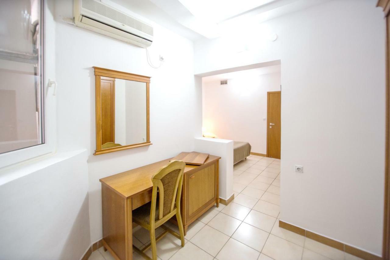 Apartments & Rooms Nikolic Budva Eksteriør billede