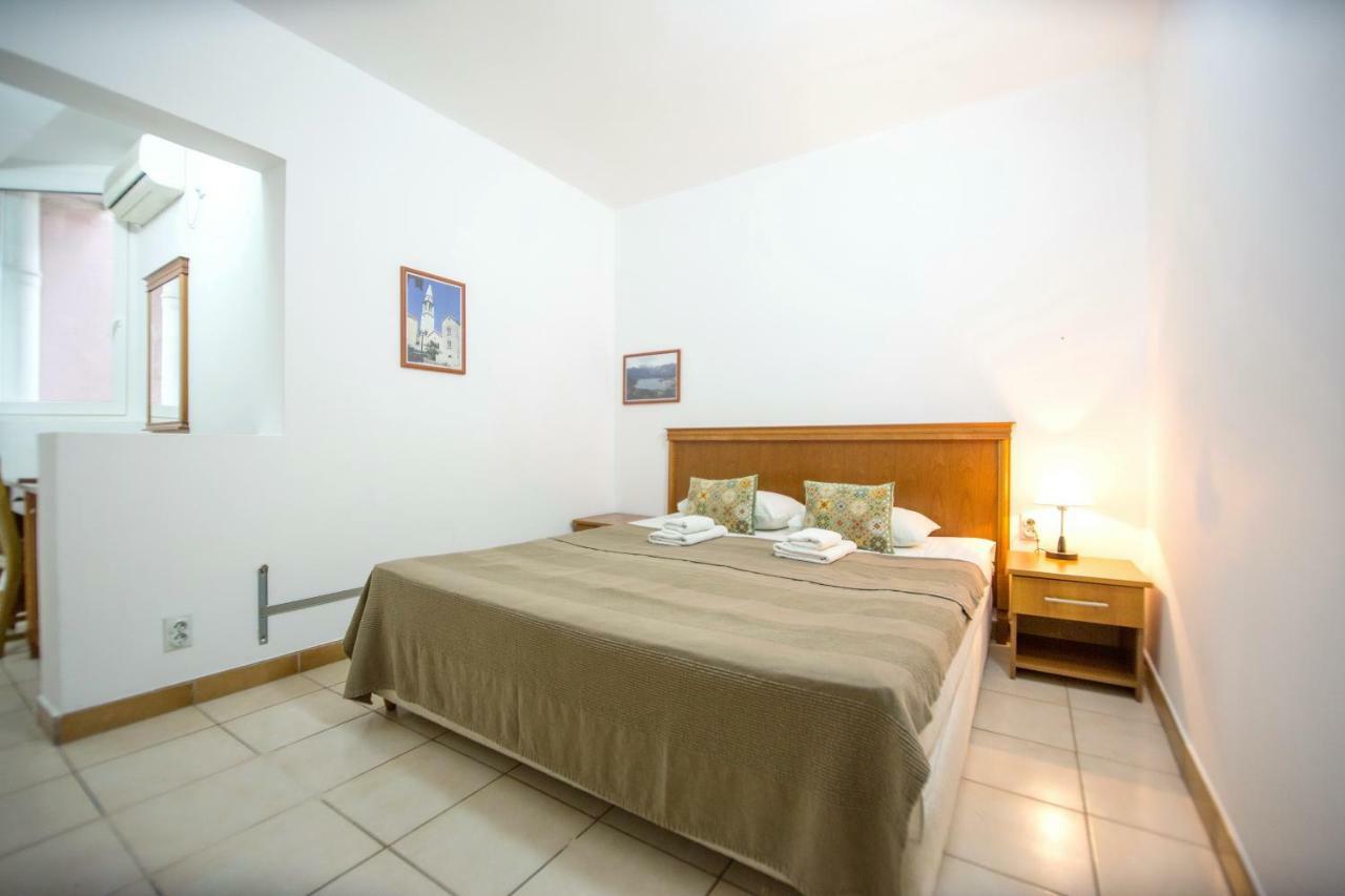 Apartments & Rooms Nikolic Budva Eksteriør billede