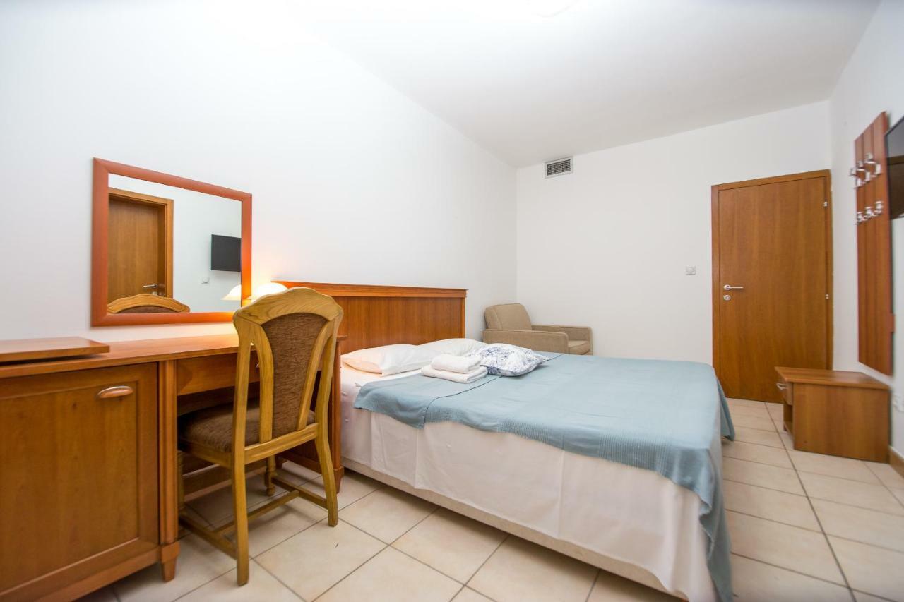Apartments & Rooms Nikolic Budva Eksteriør billede